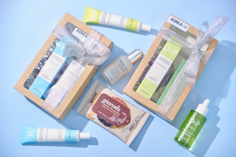 Offre Noël institut de beauté, coffrets de soins emballés avec un ruban prêts à offrir